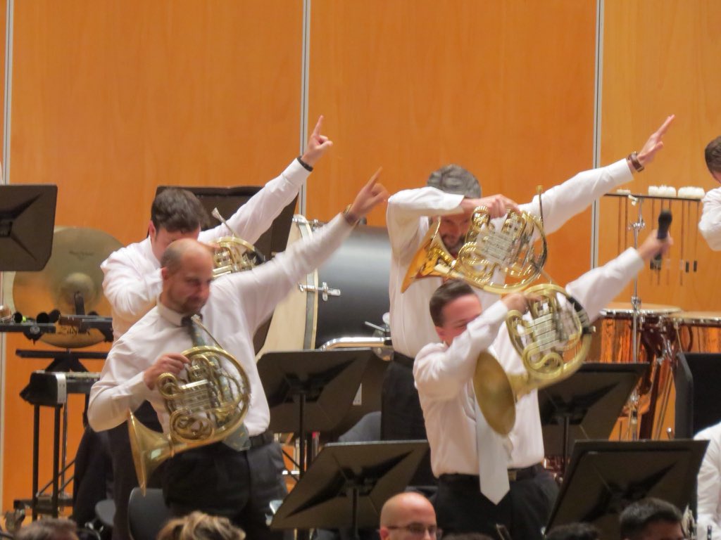 OSPAcom's tweet photo. La orquesta canta, las trompas bailan... #linkup nos mueve a todos!! @carnegiehall @javitromp 😂😂😂🎶 🎶@garcesconductor https://t.co/E5eSuxnh7g