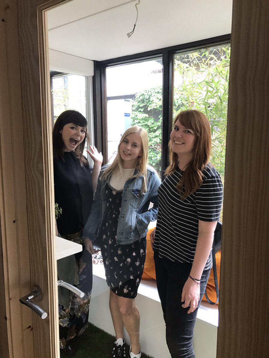 big_mallet's tweet image. We're bringing the outside in. The lovely @SSAFA #digital team are getting a taste of our new office shed space #officegoals #workgoals
