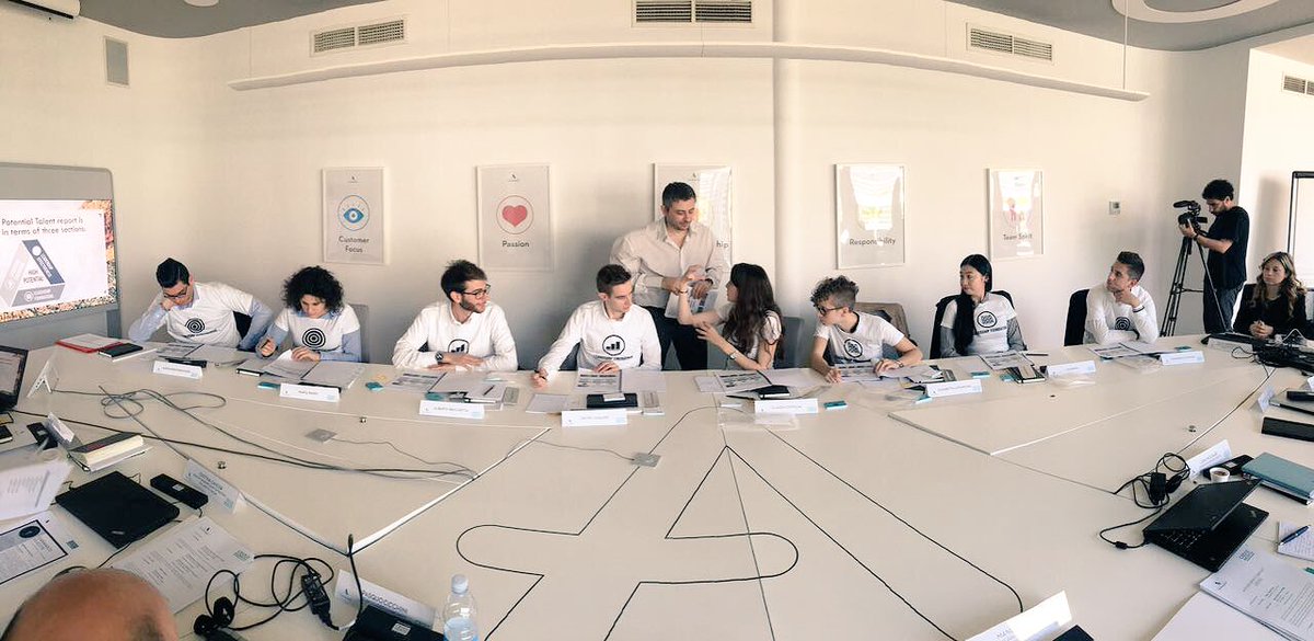 Consapevolezza di sé, delle proprie #competenze, della propria capacità di #leadership: le chiavi per scoprire il #talento #CEO1Month