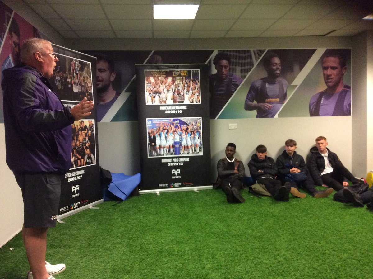 TurtlePromotion's tweet image. @GCSReachWider trip to @LibertyStadium @Pentrehafod winners #englishcomp #boostbeforexams