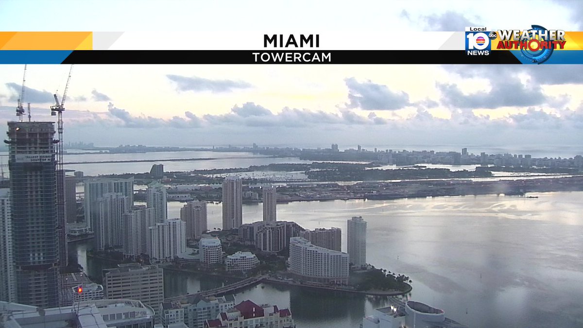 Looking great from our Miami Towercam as we are minutes away from sunrise on your Tuesday. Watch Local10 https://t.co/KRfa5mE0Xf