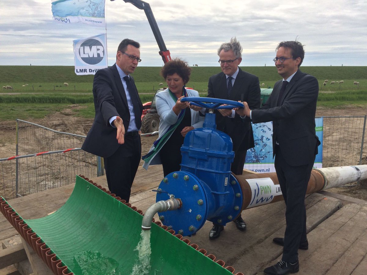 Wereldprimeur! Nieuwe waterleiding van 4600m op 85m diepte voor Texel!@PWNwaternatuur <a href="/gemeentetxl/">Gemeente Texel</a> @ denhelder@MvdwaalWaal