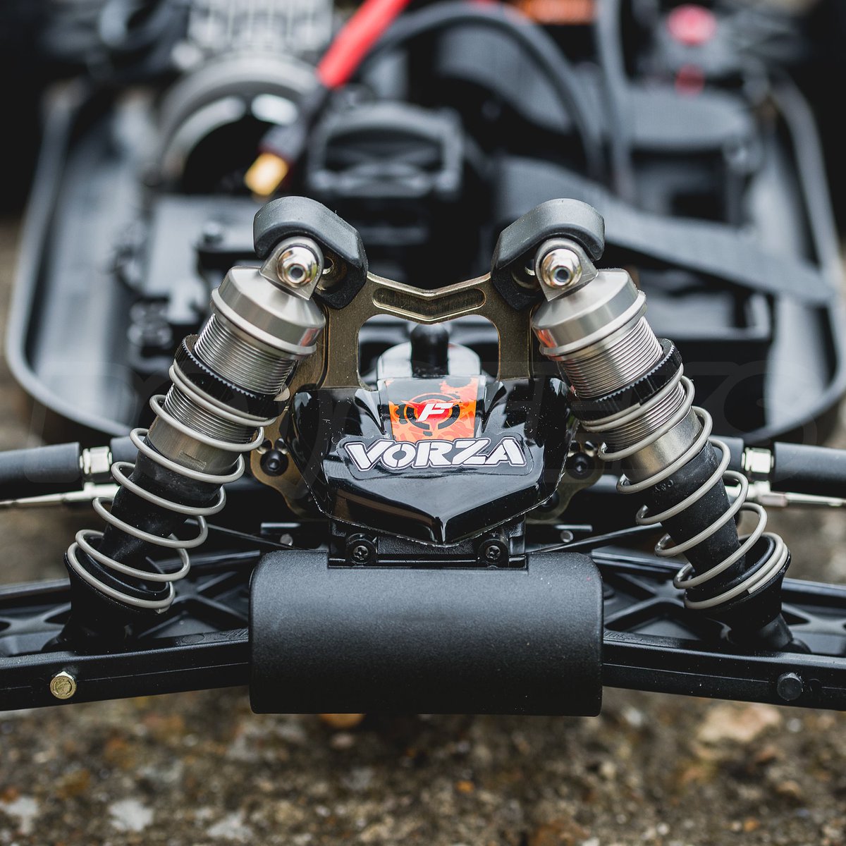 TheRCGeeks's tweet image. The Vorza Flux HP is @OfficialHPI&apos;s fastest buggy! 51mph capable &amp;amp; 64mph max with the right upgrades. Order yours: 
goo.gl/nUXDla