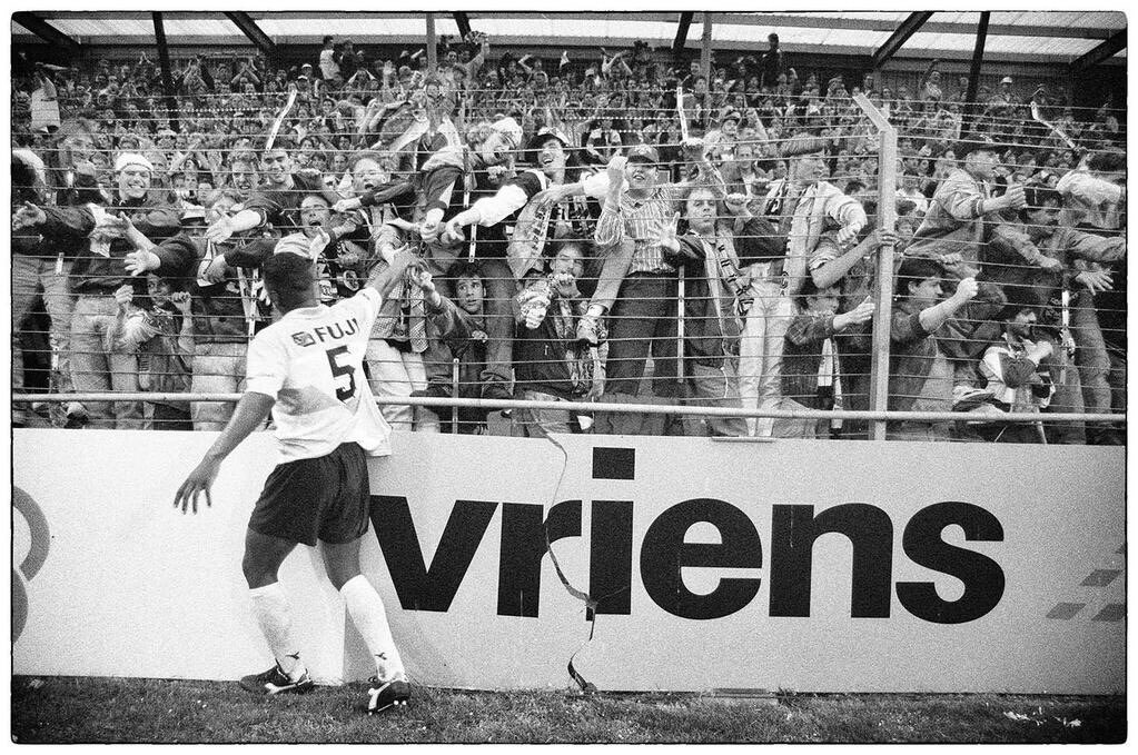 Zo, en nu snel weer door naar de echte hoofdzaken in het leven. De play-offs voor promotie. ;)