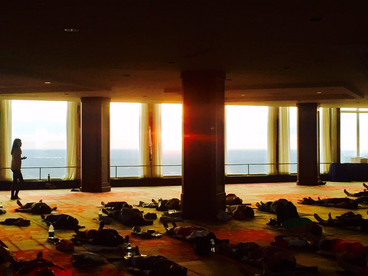 jenniferkane120's tweet photo. Sunrise yoga; leaders starting the day as they mean to go on!  #EYNSP https://t.co/fcjXBCONNM