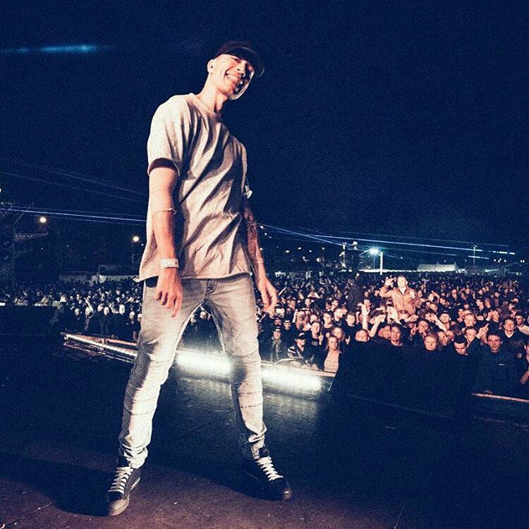 HeadhunterzVK's tweet photo. "Приношу вам музыку, что идёт изнутри, с 2006 года"
#Headhunterz https://t.co/NK0WYuQRdN