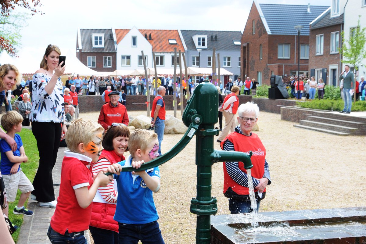 Vrijdag o.a. <a href="/josanmeijers/">Josan Meijers</a> geïnterviewd en de opening van Waterplein in #Zaltbommel gepresenteerd voor @Woonlinie #schitterendproject