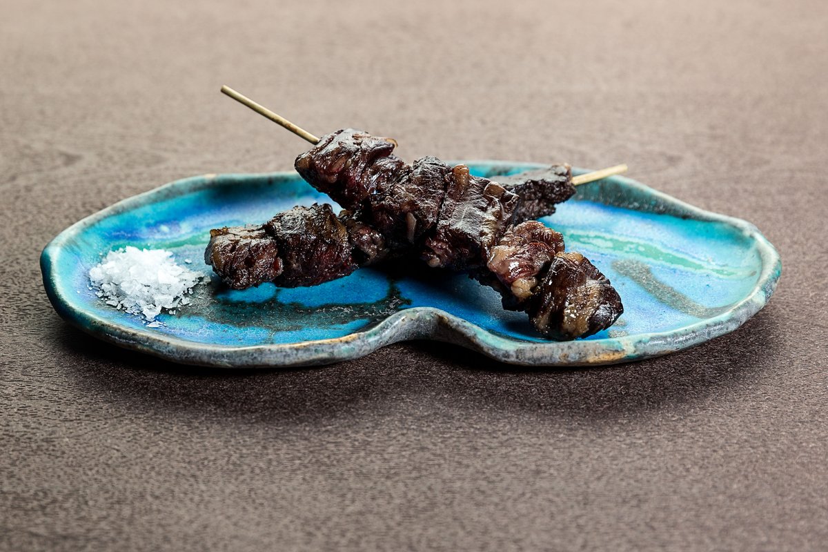 Tierna, sabrosa y suculenta... si aprecias el sabor de la carne premium no puedes perderte nuestra brocheta de #Wagyu. #Shikku #foodie