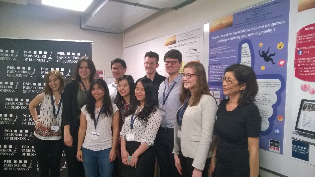 karina_pika's tweet photo. Poster session. Good job! #DSSN @psbeduparis https://t.co/r9XjRwZ2I7