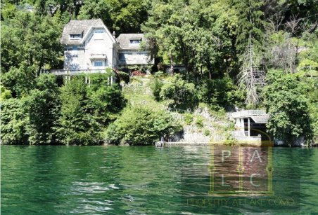 MarcoBadalla's tweet photo. The Waterfront amazing Villa available for SALE at Lake Como . Visit https://t.co/pNxwrJHesr  #villa  #lakecomo #realestate https://t.co/tslm4gDbRo