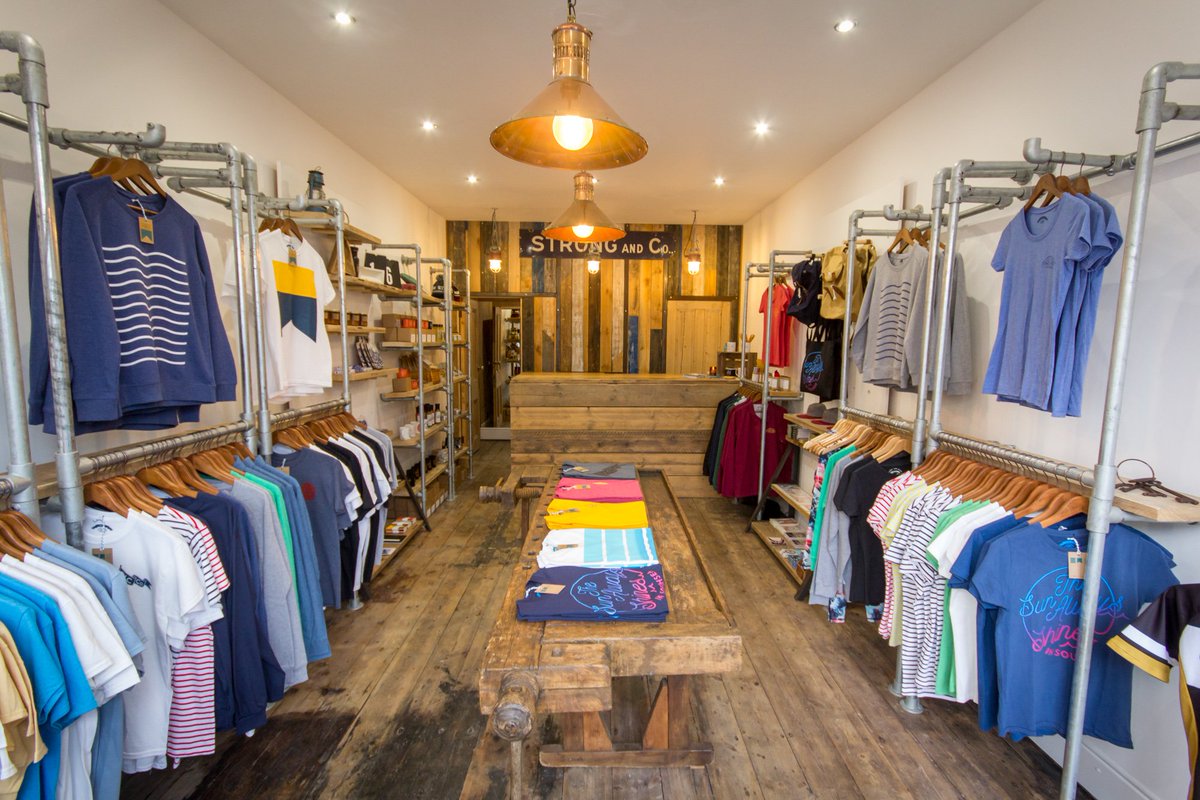 StrongIslandUK's tweet photo. New Strong Island Clothing Co shop opens on Marmion Road in Southsea: https://t.co/Gpk3jRva5r @StrongIslandCCo #Southsea https://t.co/a9f7YZBGsz
