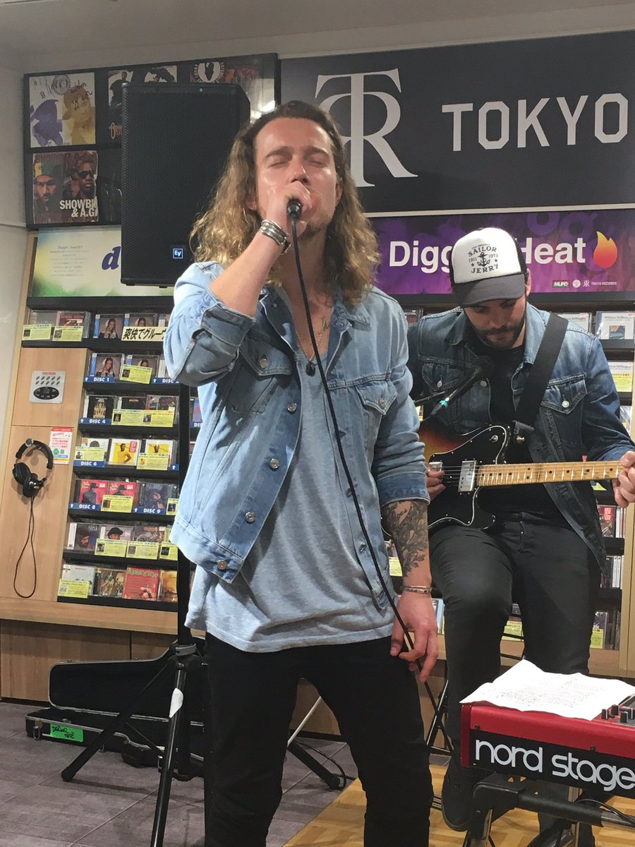miokoseki's tweet photo. Julien is back in Tokyo‼️
18日の代官山UNITライブも楽しみだー!!!#tokyo #juliendore #respectrecord https://t.co/ljli6gtSpK