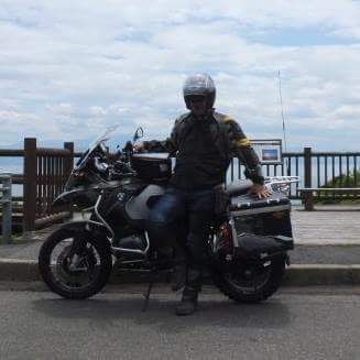 イケメンバイク乗り