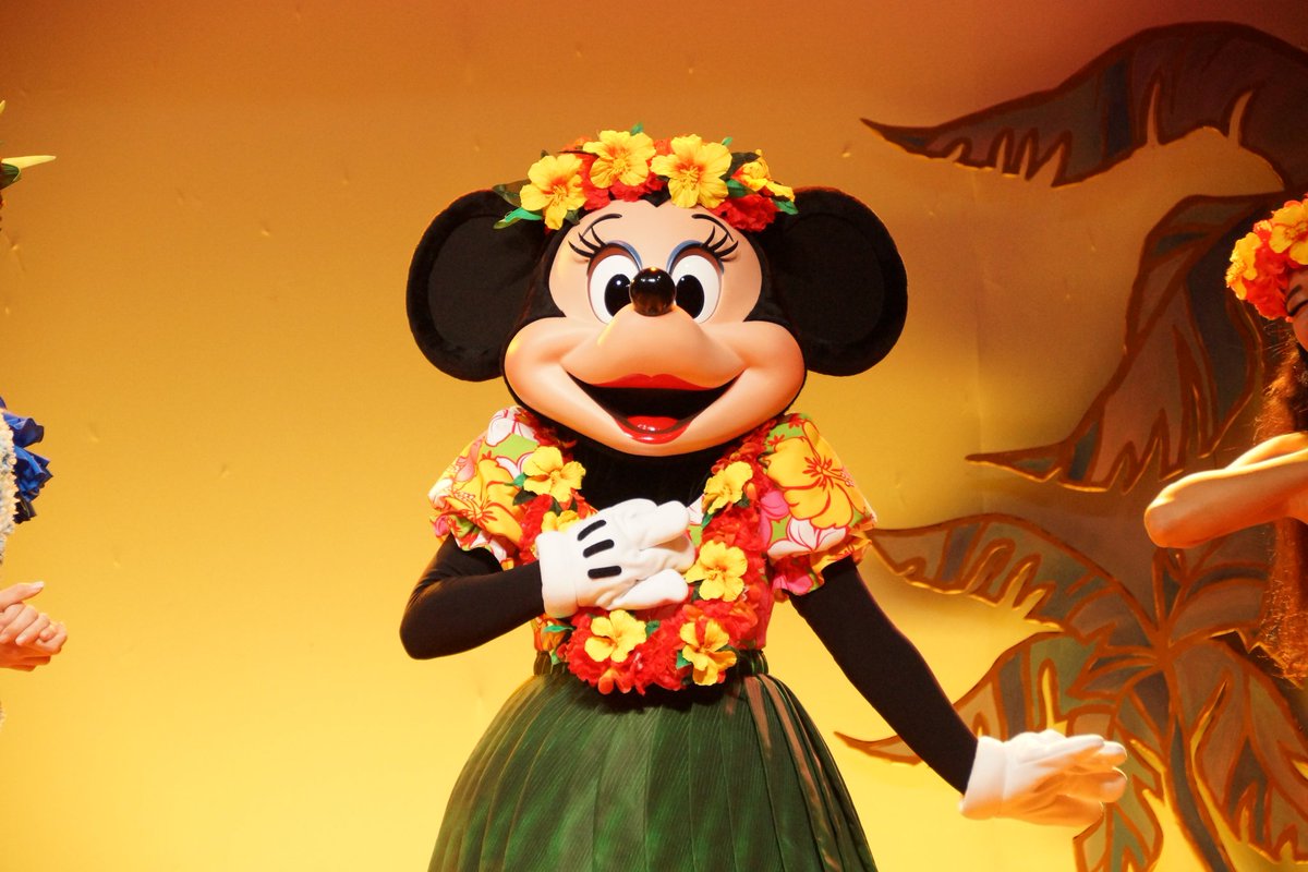 K E 誕生日ディズニー レインボールアウっていうディナーショーめっちゃ良かった いろんなお祝いをみんなで がテーマで ミッキーとハッピーバースデー Inハワイ語 で歌って感動した K E 誕生日ディズニー レインボールアウっていうディナーショーめっちゃ良かった いろんなお祝いをみんなで がテーマで ミッキーとハッピーバースデー Inハワイ語 で歌って感動した