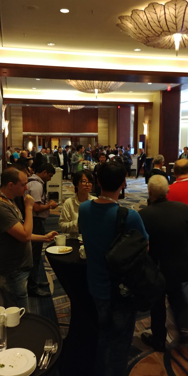 EventsLF's tweet image. Welcome to #ApachCon + #ApacheBigData in Miami!