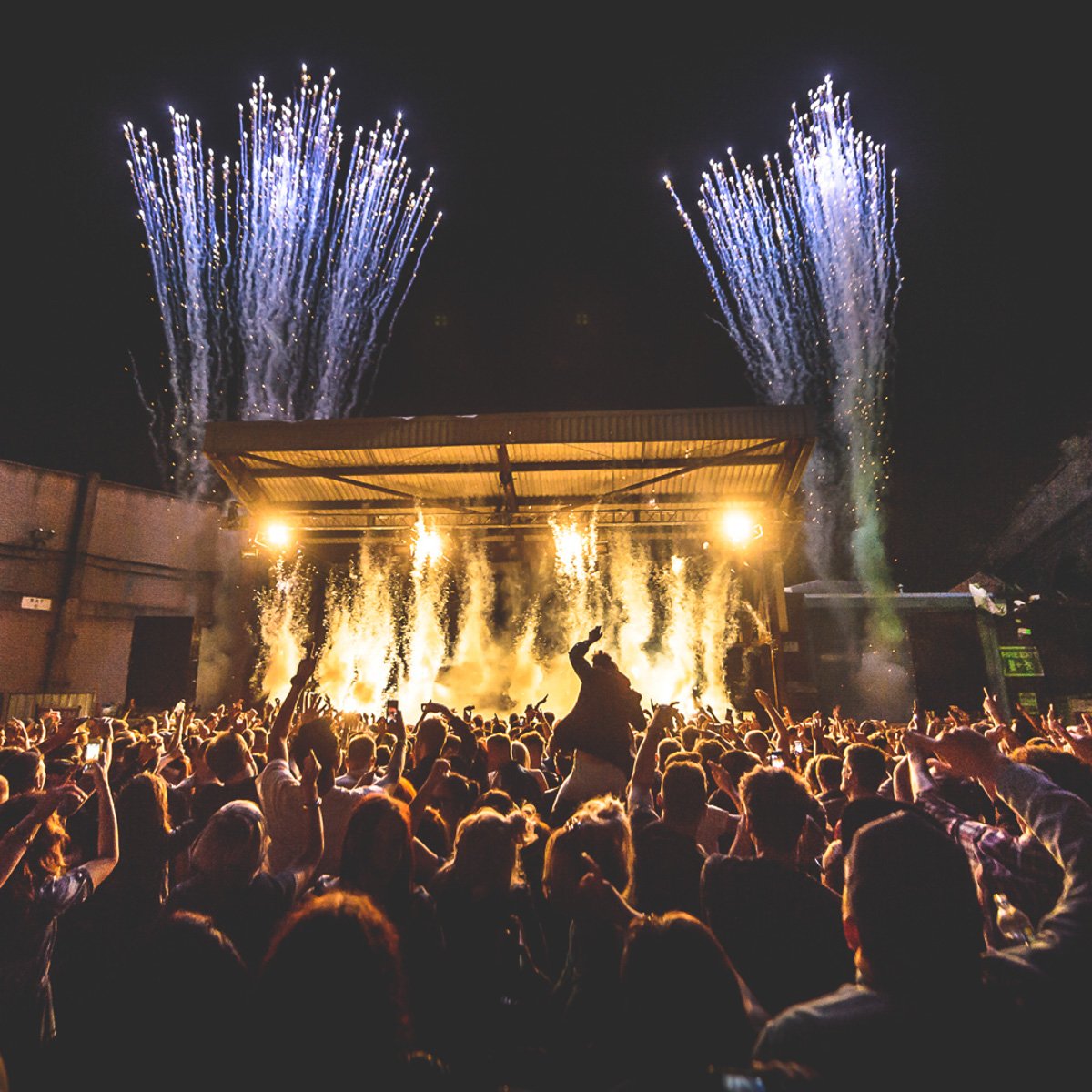 weknowfestivals's tweet image. Combining both outdoor + indoor stages @MADE__Festival balances open air + club culture. See the best in British acts here! 29 July, UK.
