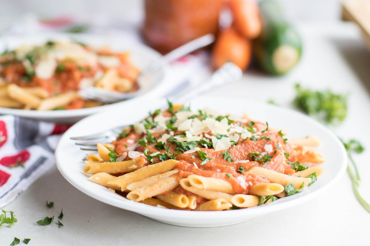 moremediainc's tweet photo. Now this is a great way to up the nutrition in your family's meals! @melrosefam @chickapeapasta #choosechickapea https://t.co/KQZutG6PDR