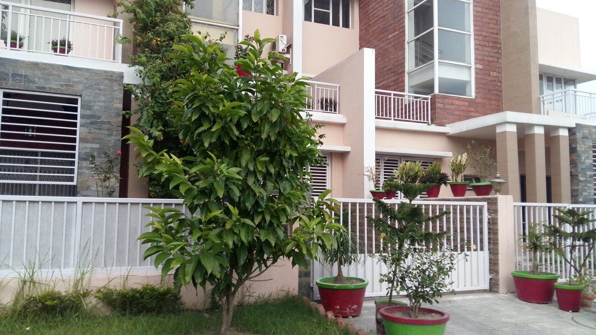 TransventorP's tweet photo. Get your ideal home @ KWIC, Howrah
#Bungalow #IdealHome #ResaleBungalow #BungalowResale #Howrah #ModernBungalow
For more Call @ 7603032796 https://t.co/hSHyXy5wkr