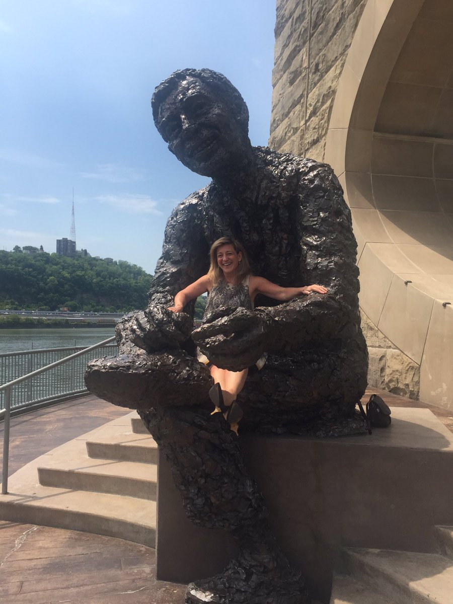 alicewilder's tweet photo. Thank You Fred! #FredForward #MrRogers it is a beautiful day in the neighborhood! #FreditForward https://t.co/JNd09h00vz
