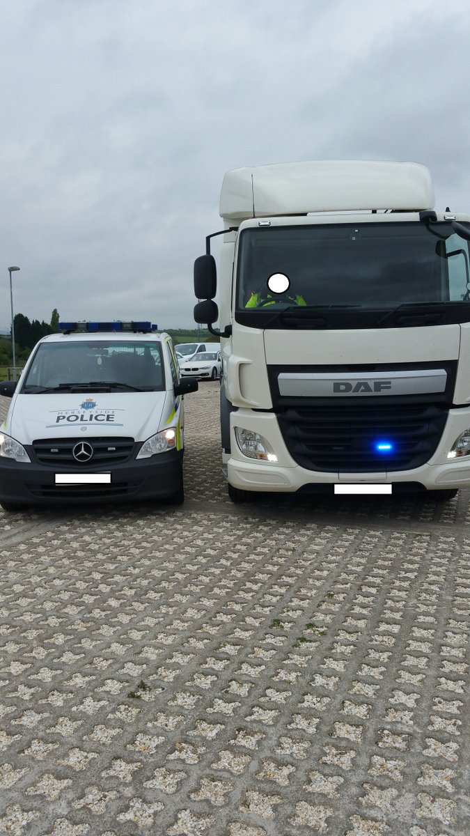 MerPolTraffic's tweet photo. Swapped our #opsbikes for a Police HGV. Now we can see down into cars as well. Don't use your phone in the car #notuntouchable https://t.co/dCIWiJk2X6
