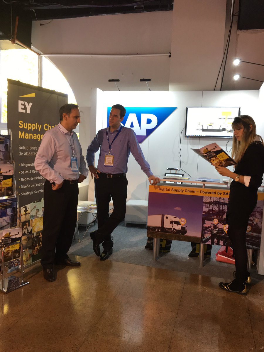 SIML2017's tweet image. ¿Ya vieron todo lo qué hay en los stands expositores? Contanos que te interesó #SIML2017