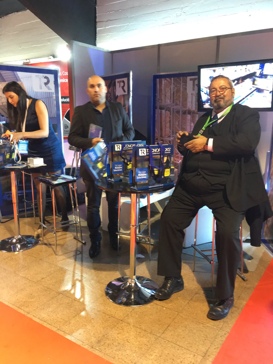 SIML2017's tweet image. ¿Ya vieron todo lo qué hay en los stands expositores? Contanos que te interesó #SIML2017