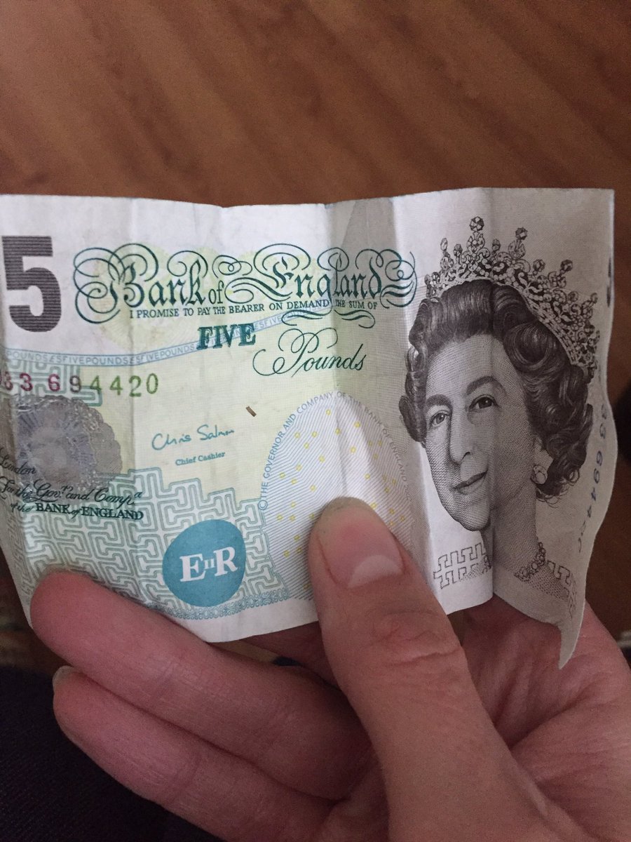 DrHelenRippon's tweet photo. Never been dismayed before to put on jeans and find a surprise pocket fiver. Wonder if @WorldwideCancer can find a home for #oldfivers? https://t.co/3pyqliAcRZ