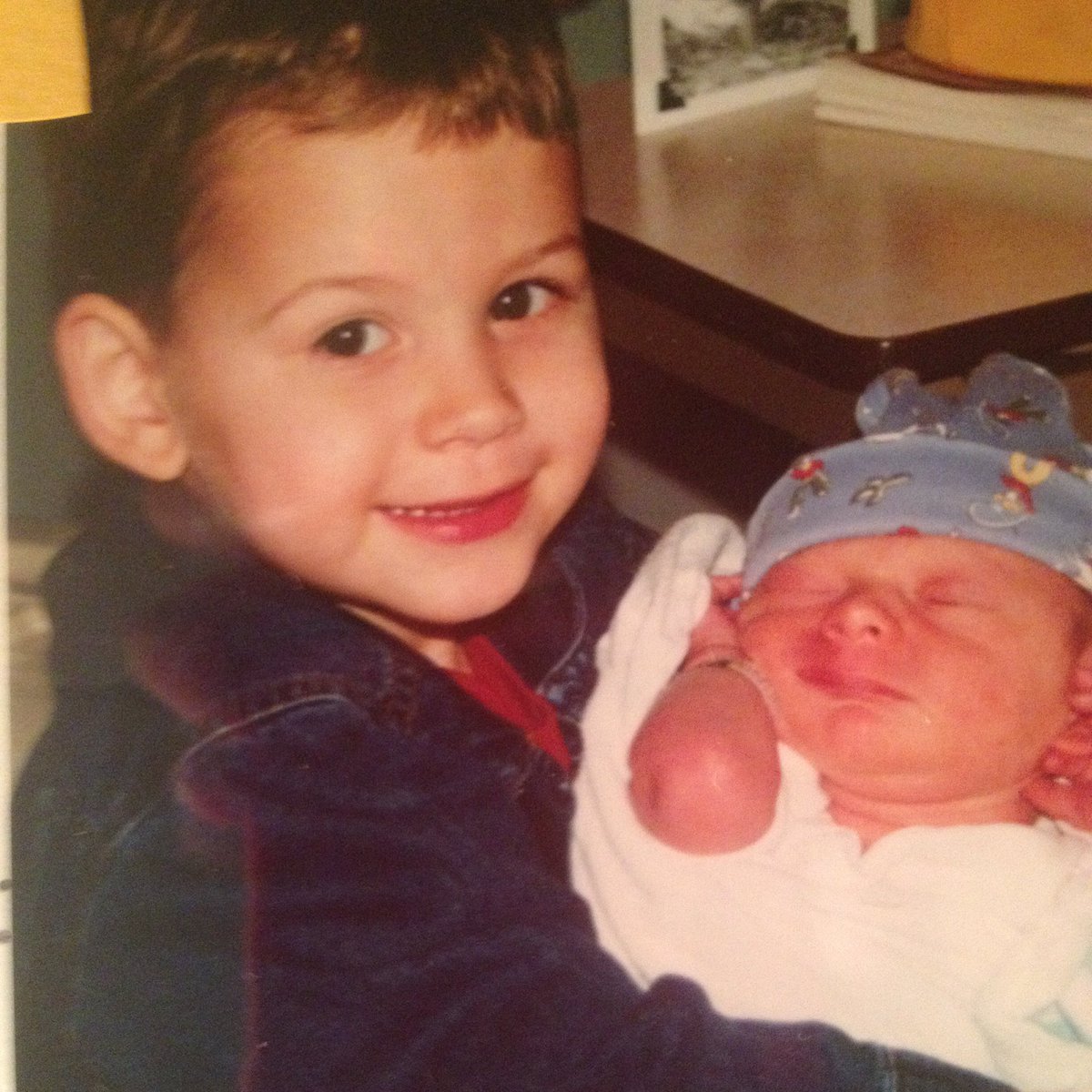 MatthewKlutz's tweet image. Happy Birthday to the best brother anyone could ask for!!