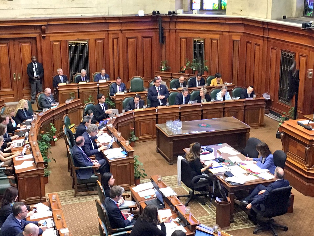 julie_marceau's tweet image. [dernière heure] le maire @DenisCoderre témoignera à la Commission Chamberland #rcmtl