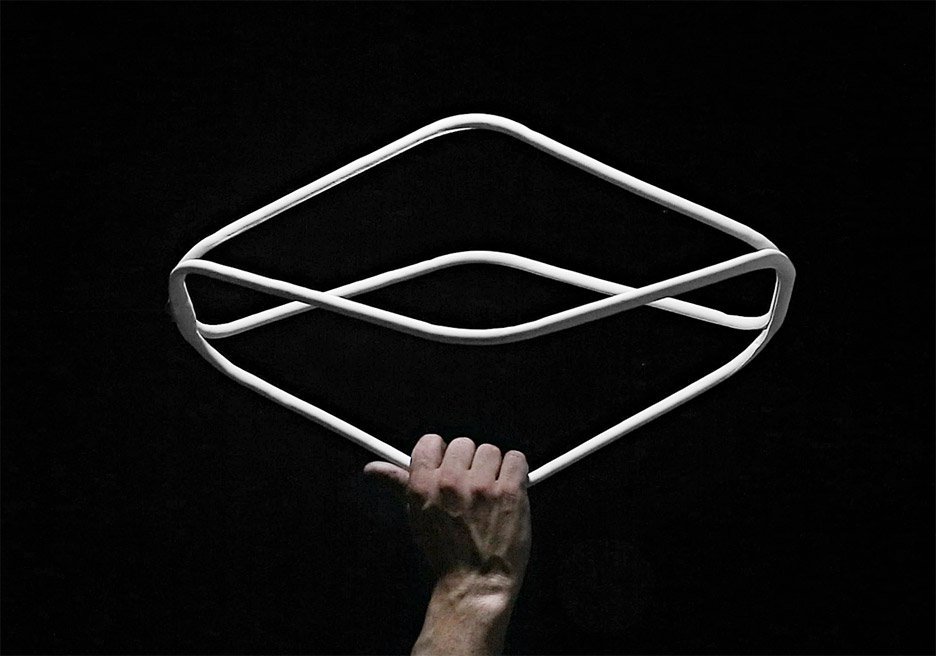FLUX_Lounge's tweet photo. MIT Self-Assembly Lab's Rapid Liquid Printing technology can "print furniture in minutes" https://t.co/hyvowzGEHU #3Dprinting https://t.co/9MUVbAH3dm