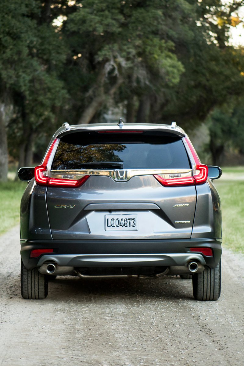 ConicelliHonda's tweet image. The #HondaCRV rolls through springtime.