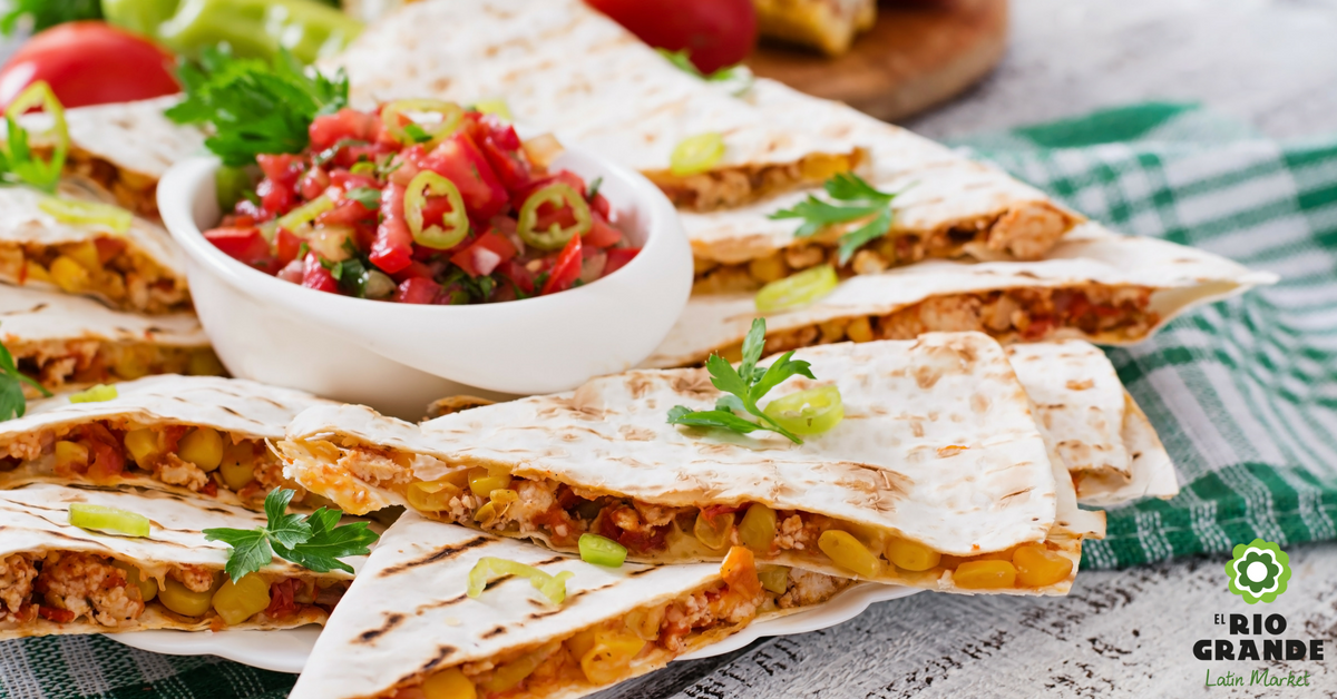 elriomarket's tweet photo. EXAMEN: ¿Cual es el mejor queso para las quesadillas?
POP Quiz: What's the best cheese for a quesadilla? https://t.co/R8Cdfrh6Y3