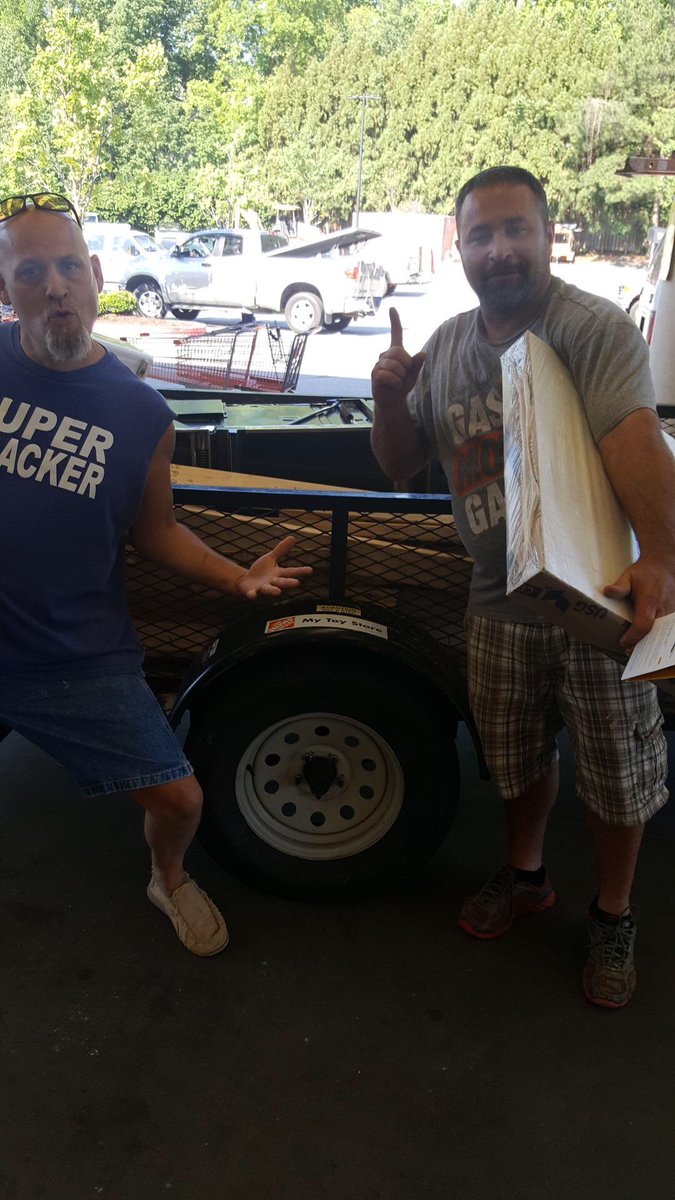 MattMattiace's tweet photo. #MidtownsMyStore #bumperstickerchallenge #HomeDepotAdvocate @hollytate122 @garydemarinis @ChrisBergHD https://t.co/NkcNeYDLld