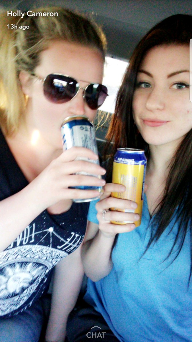chloegalbraith's tweet photo. This was before we both got wasted...... on a Monday night  @519Holly https://t.co/whJvVw1FD9
