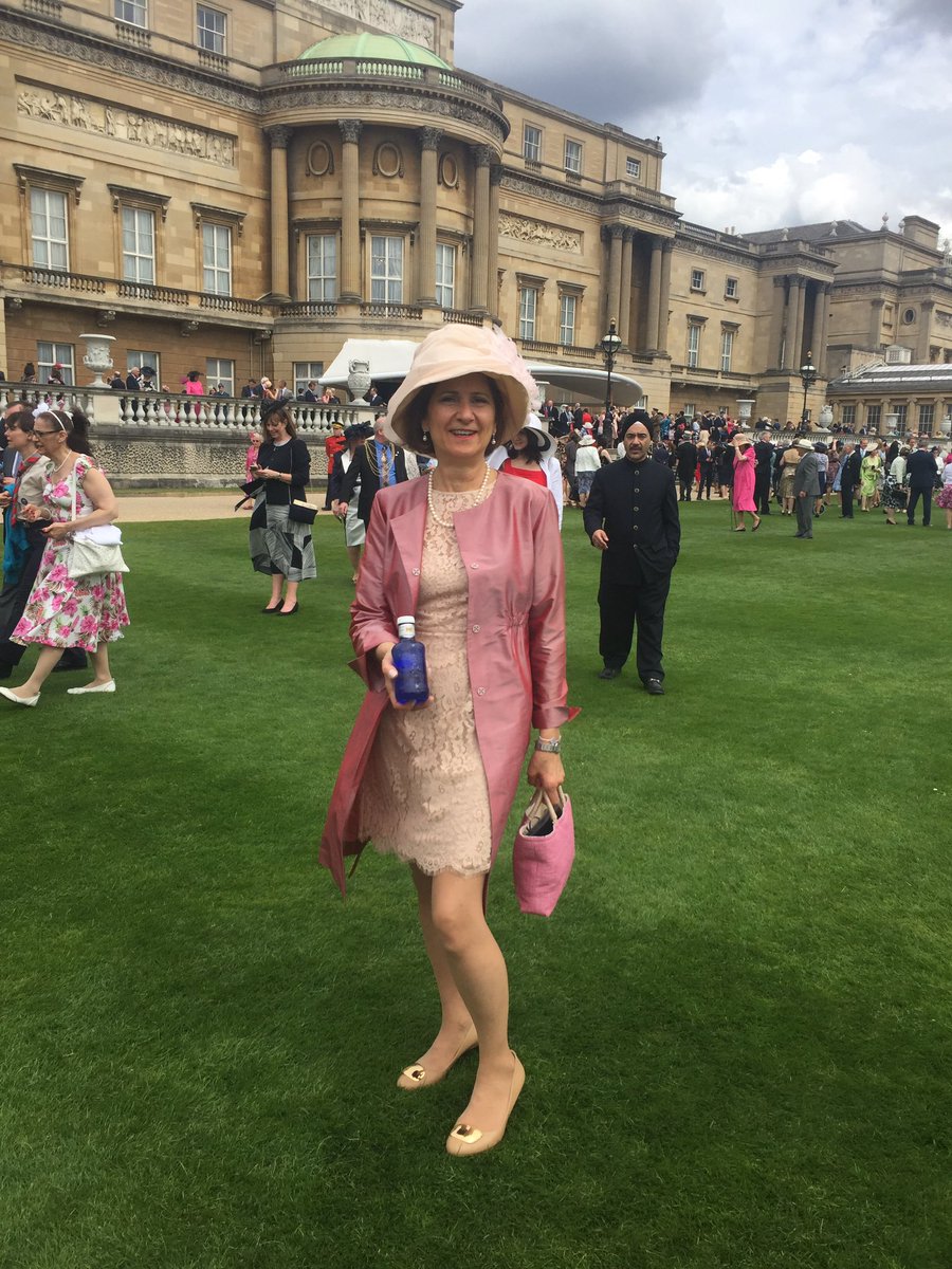 Tea time at the Palace!Always Solan de cabras !@mahou_es <a href="/BoqueriaTapas/">BOQUERIA</a>