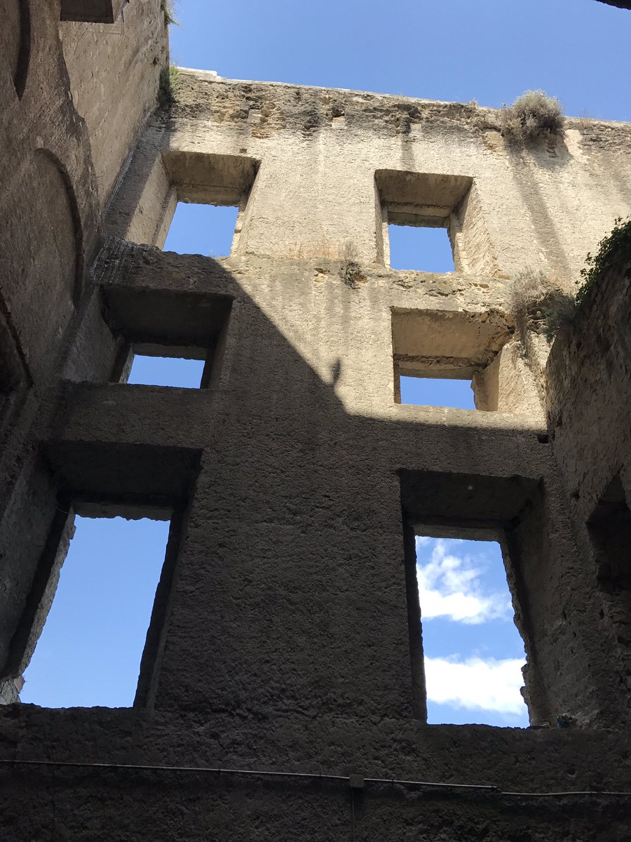 FooDesignManif's tweet photo. Il meraviglioso panorama dalla Fondazione De Felice Palazzo Donna Anna #foodesign #foodsecurity #foodesignmanifesto https://t.co/xT5FQZrxWf