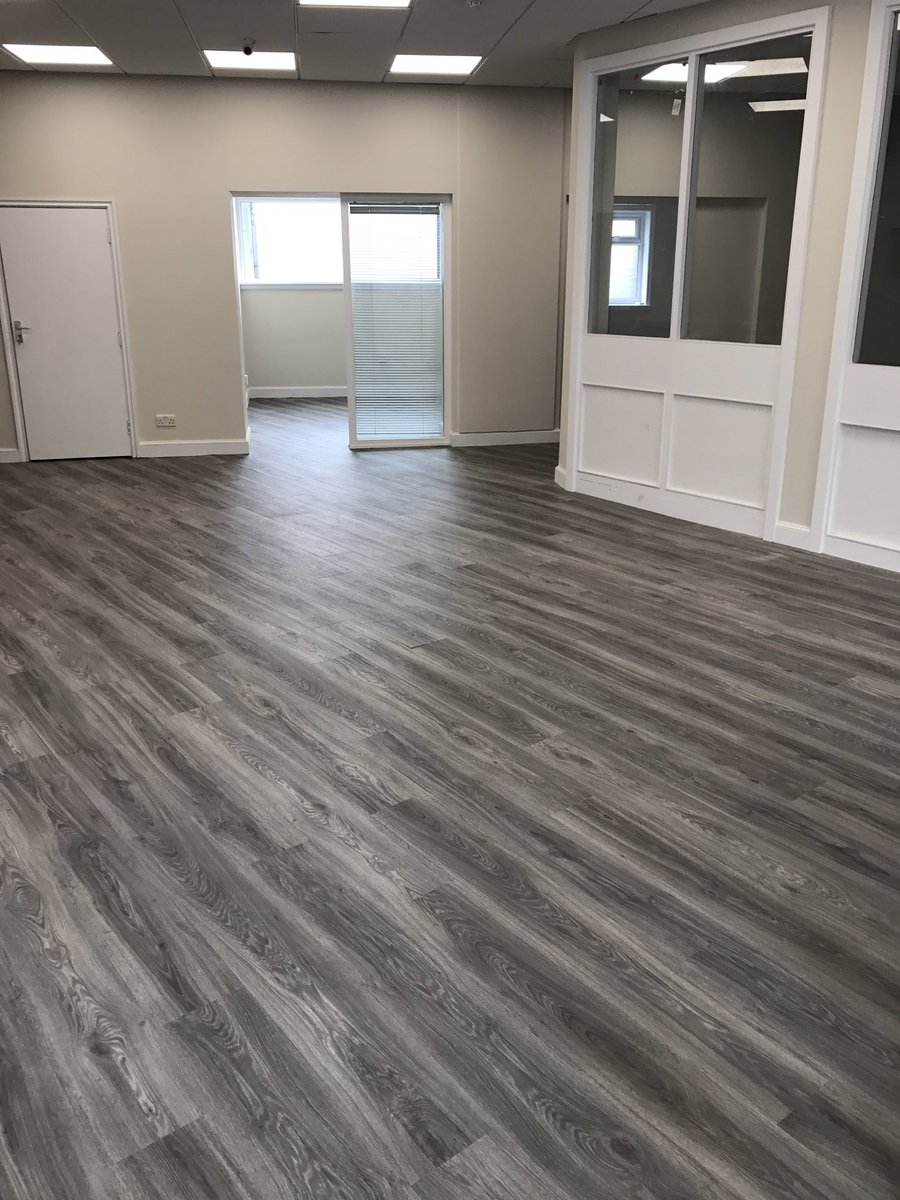 OverDarwenHouse's tweet photo. Floor done! #countdown @WA_Accountants @MadeAtSource @SalesGeekUK @Safety_Unicorn @NineteenLegal @lou_collaborate https://t.co/EqtQkf4t1p