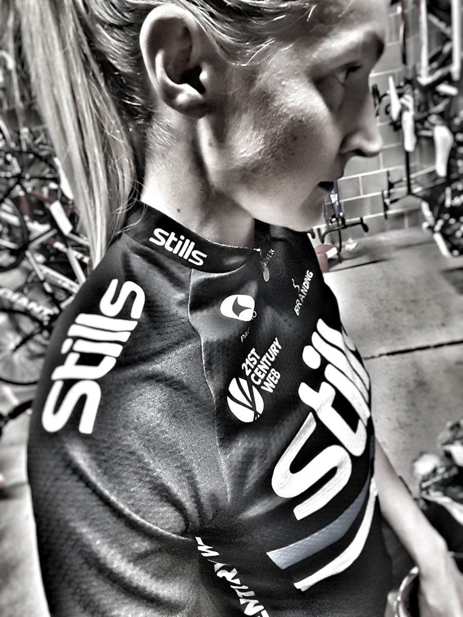 Today I learnt standing starts &amp; I will nail it #practicemakesperfect Thanks <a href="/Garrietillett/">Garrie Tillett</a> Awesome drop in <a href="/WalesVelodrome/">Geraint Thomas National Velodrome of Wales</a>
