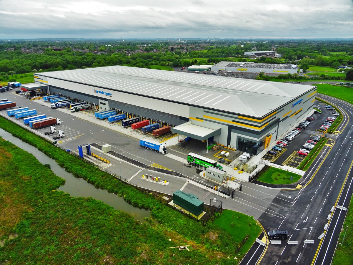 salfordfireteam's tweet photo. Excellent pictures by the GMFRS @air_unit of the new @Culina_Group warehouse @PeelPorts #PortSalford development #BlueWatchIrlam #FireSafety https://t.co/ZHJd5P0G6L