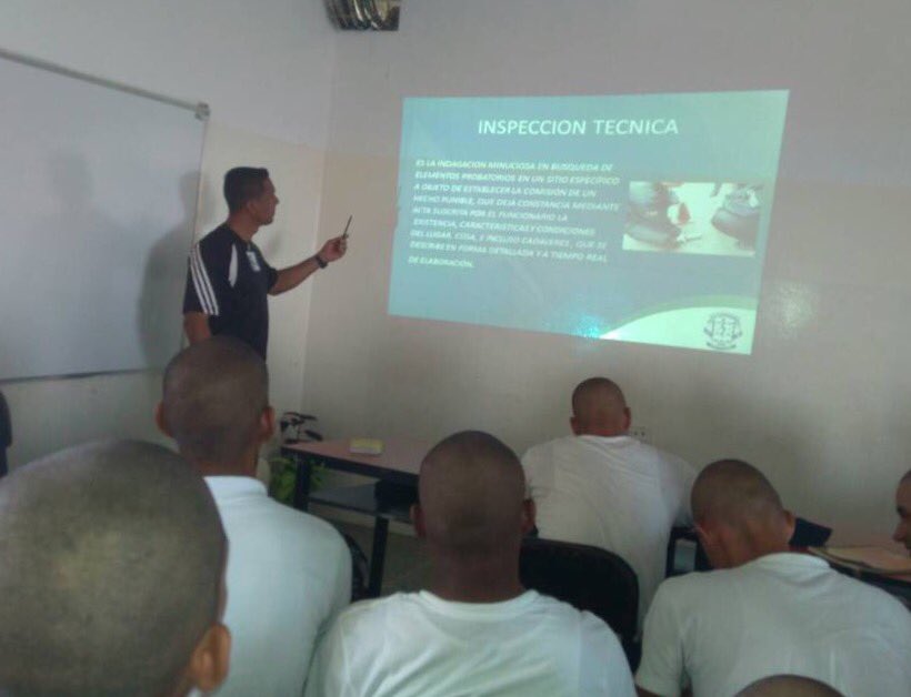 franklincicpc's tweet photo. UNES Zulia/Academia Cicpc/Invest. Penal/ Taller "Basamento legal de las Inspecciones Técnicas "/ Insp. Harold Vitola https://t.co/fLl42rYOBv