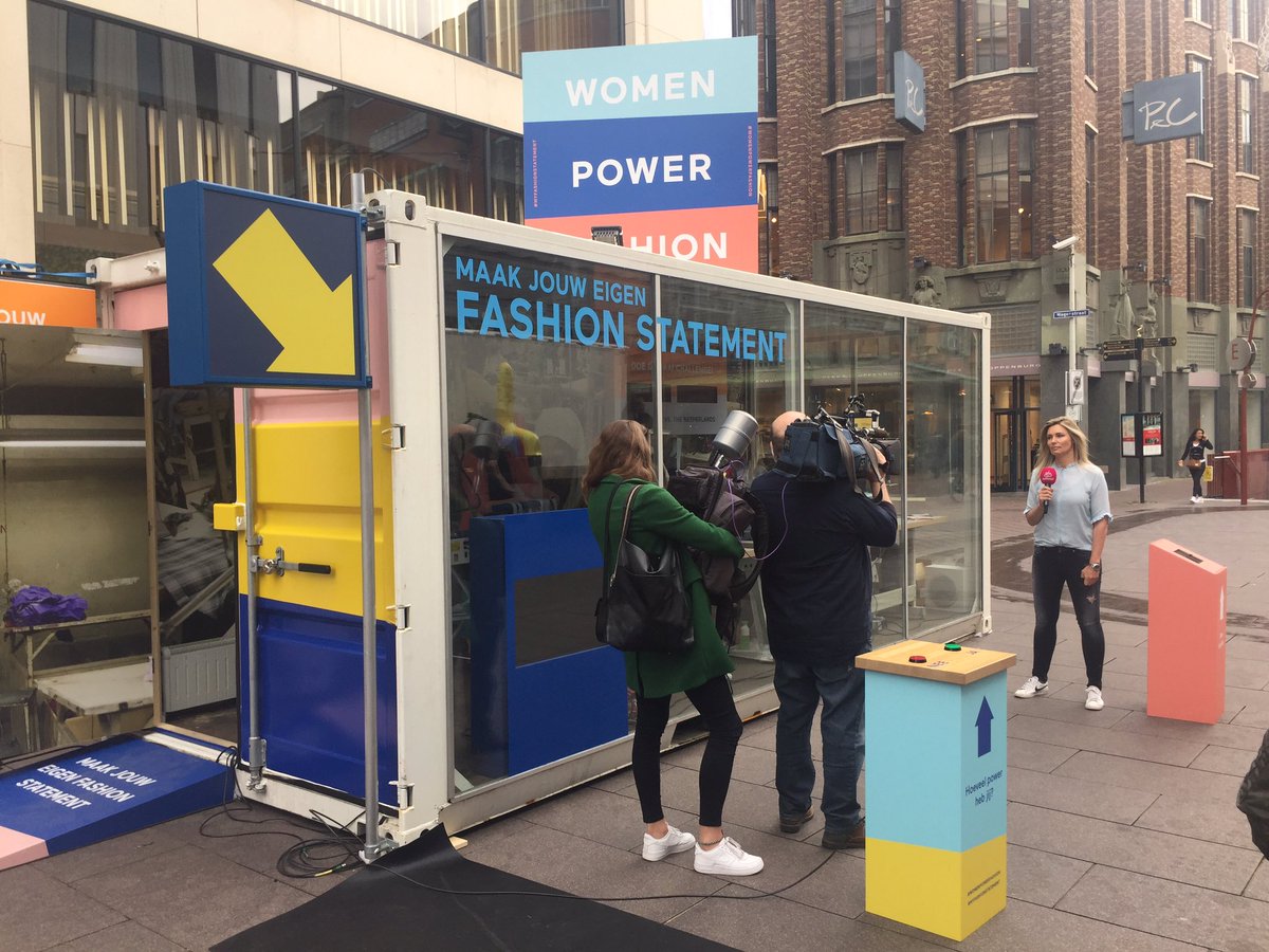 cleanclothes's tweet photo. Popup sweatshop in The Hague from our Dutch colleagues is live! #womenpowerfashion. First celebs spotted, stitching 2 support women workers! https://t.co/Ix5Zi85ypK