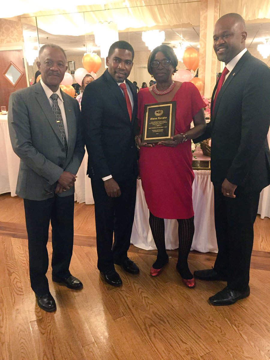 Congratulations, Ms.Elsina Langley! Mother of the Year Award presented by Euriel Williams, Dr. Drew &amp; Hon.Konris Maynard