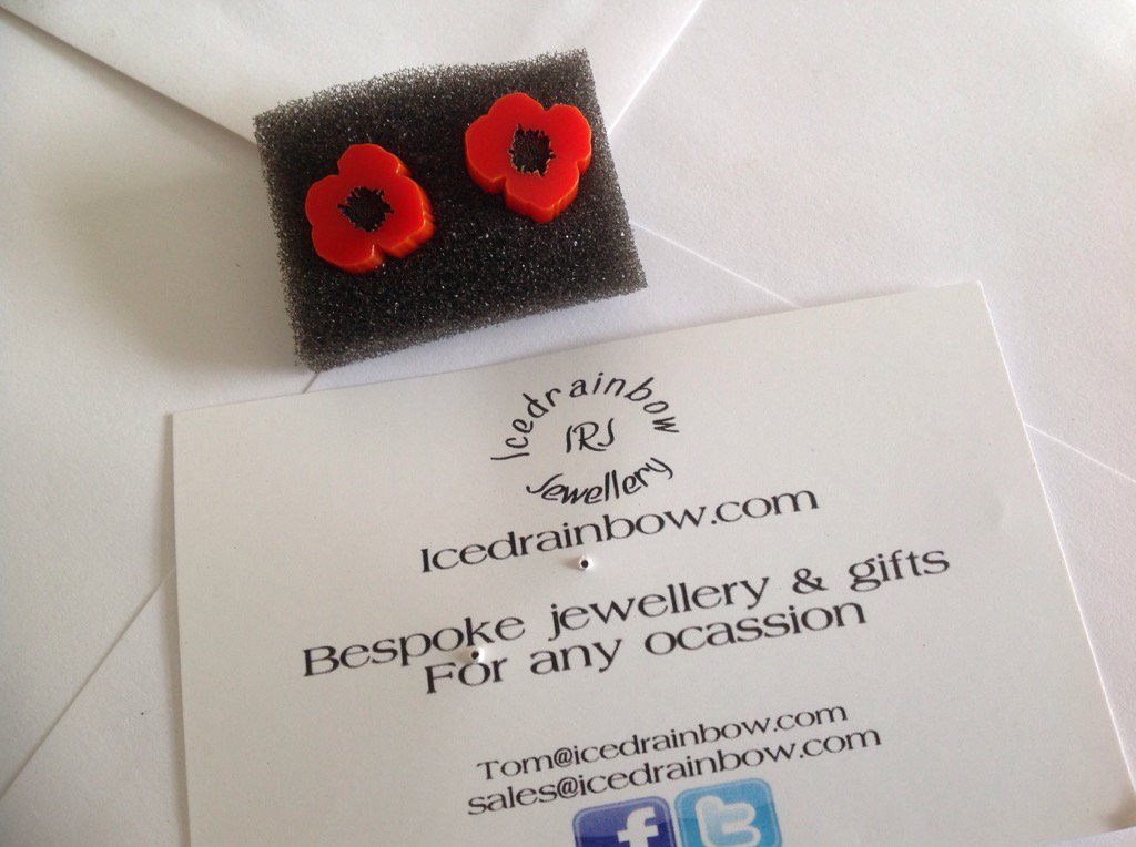 So pleased with my beautiful Poppy Earings from the talented <a href="/icedrainbow/">Tom 🌈💙🟦</a> , thank you x