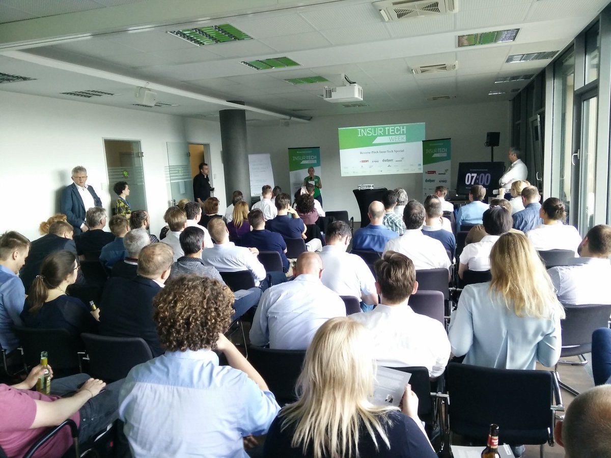 boydroid's tweet image. Reverse Pitch zur #Insurtechweek im @STARTPLATZ startet mit einer Vorstellungsrunde! #digicgn #insurtech