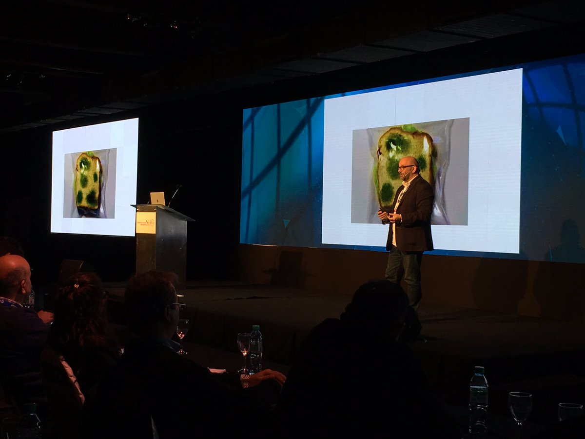 SIML2017's tweet image. Pep Torres con su conferencia "Ideas y desafíos: la innovación no es para adultos" 👏🏻 #SIML2017