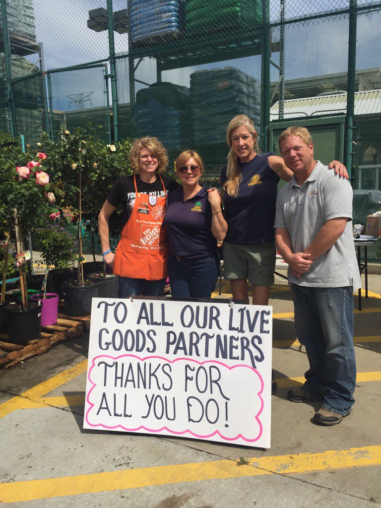 DHribal's tweet photo. Vendor appreciation day!  #HD957 Thank you Tracey!  @ChristineTHD @minnie232323 @nyyroro @StinchcombAssoc https://t.co/QIjmQ0fdcY