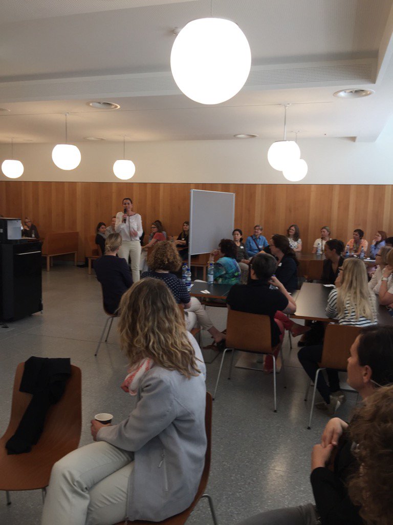 Unternehmerinnen besuchen die #AXA. Ziel: Versicherung erleben und sich gegenseitig inspirieren. Ein toller Anlass!