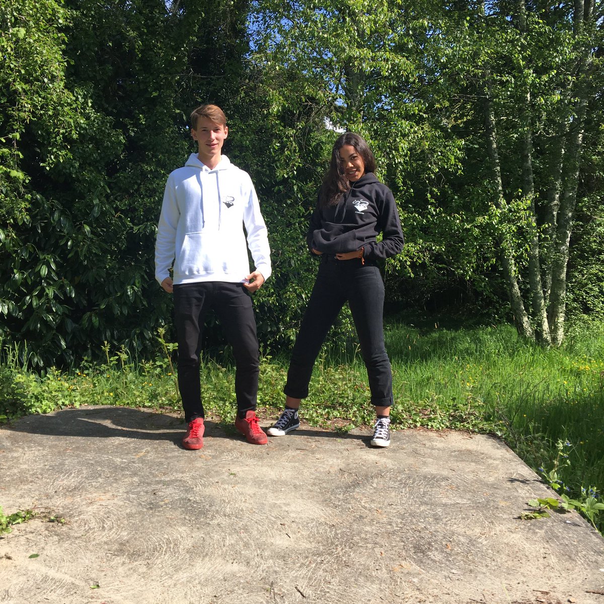 StammennContact's tweet photo. Bonjour à tous!
Nous vous rappelons que les commandes de sweats s'effectuent jusqu'au Mercredi 17 Mai inclus ➡️Boutique en ligne dans la bio https://t.co/7t0eyVReqe