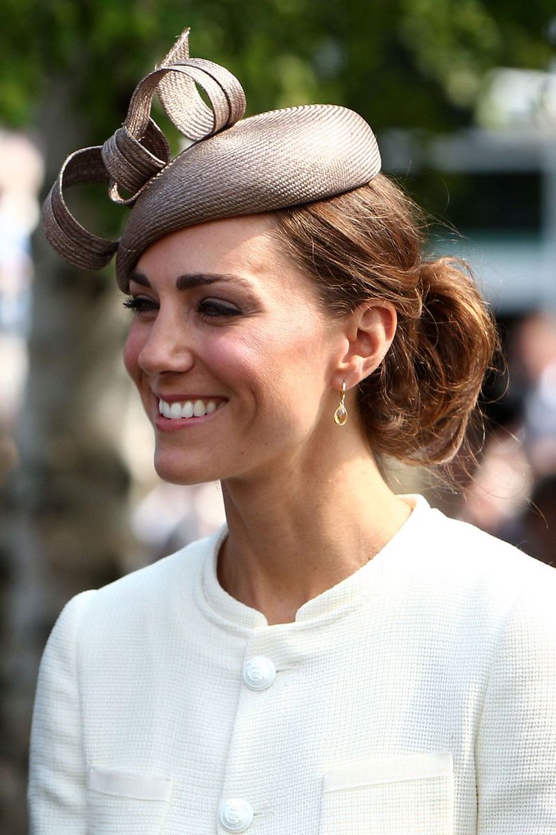 BritishVogue's tweet photo. Choosing a hat doesn’t have to be onerous - with the help of the Vogue edit: https://t.co/gq4SmeBq9T https://t.co/ZC707QC2La