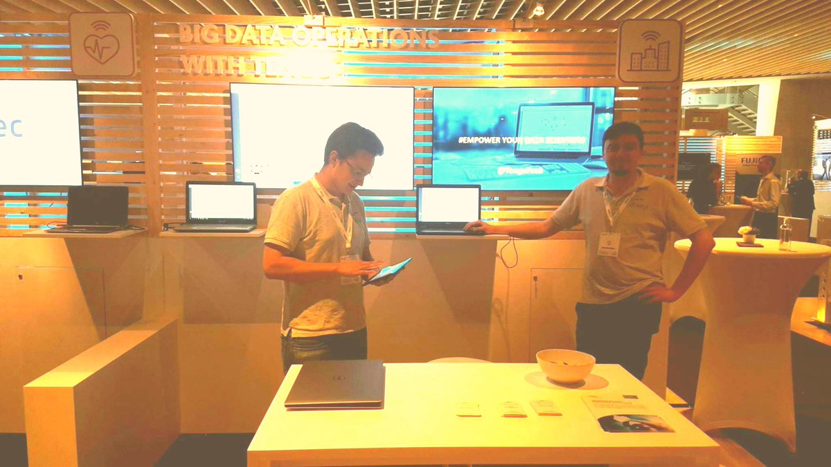 TenguPaaS's tweet photo. Big data operations with Tengu at #itf2017! Same place, same time tomorrow? See you then! #Empower💪 @imec_int https://t.co/9149IA0FcI